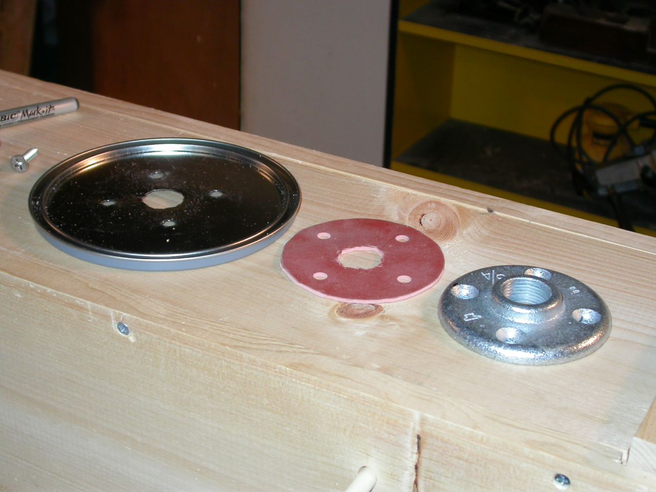 lid, gasket, flange